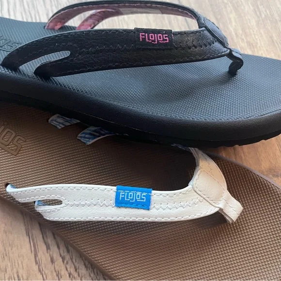 2 pairs of LIKE NEW Women’s Flojos sandals - Picture 3 of 5